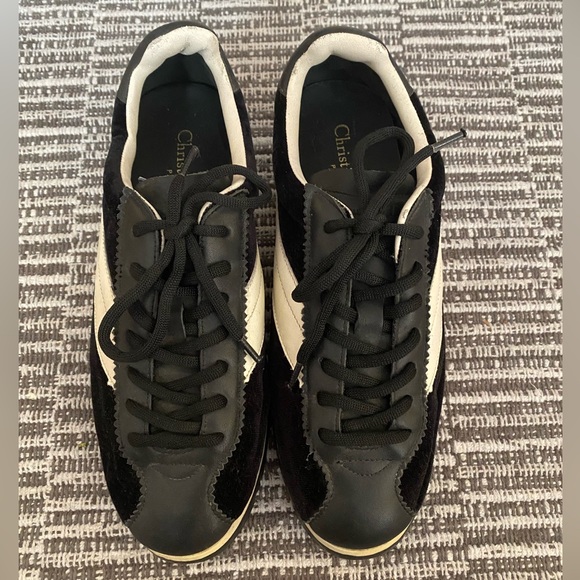 Dior Black/White Leather Diorun Sneakers Retails $1300 - Picture 5 of 13